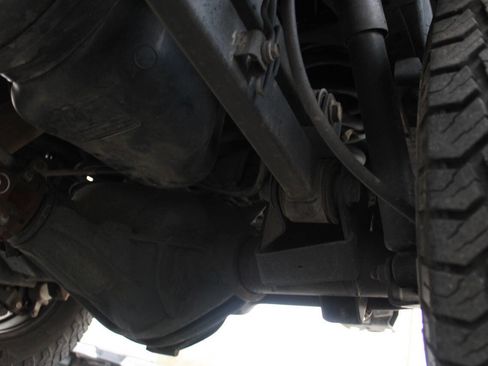 Used 2018 RAM 2500 Tradesman w/ Chrome Appearance Group image 47