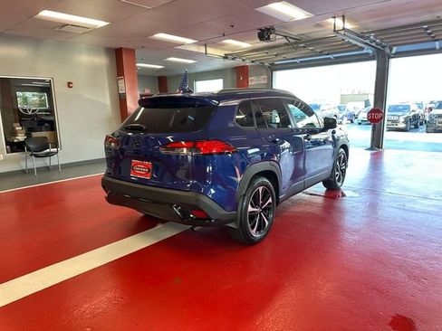 Used 2023 Toyota Corolla Cross AWD Hybrid w/ Convenience Package image 4