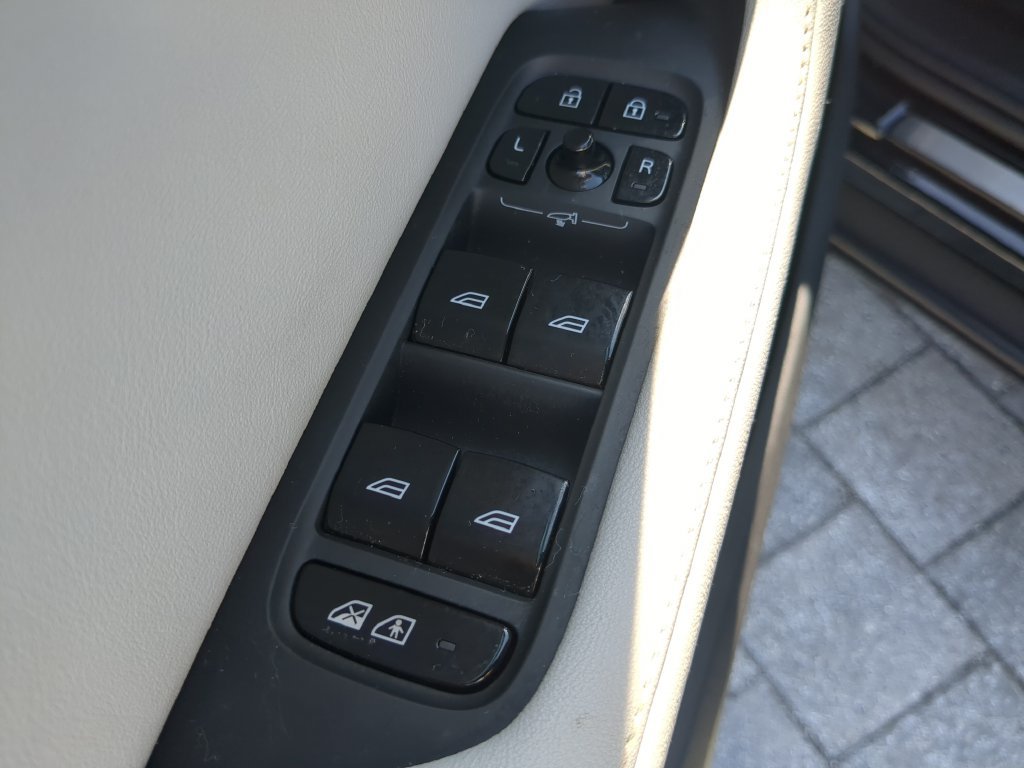 Used 2024 Polestar Polestar 2 AWD/4WD image 18
