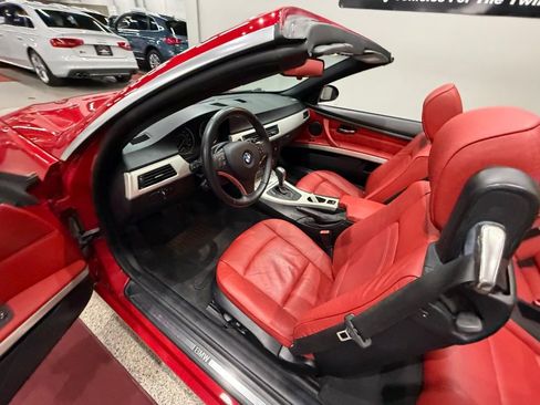 Used 2007 BMW 328i Convertible image 20