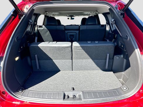 New 2025 Mitsubishi Outlander SE image 5