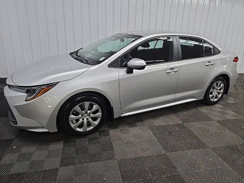 Used 2023 Toyota Corolla LE FWD image 6