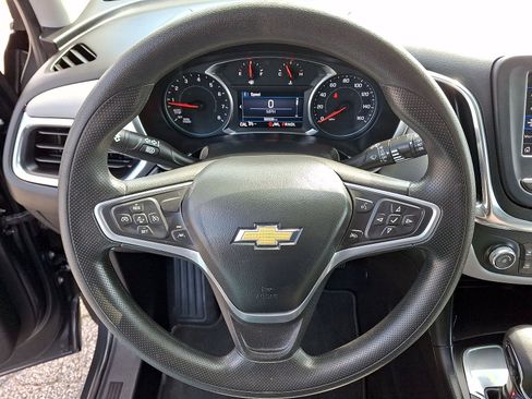 Used 2022 Chevrolet Equinox LT FWD image 16