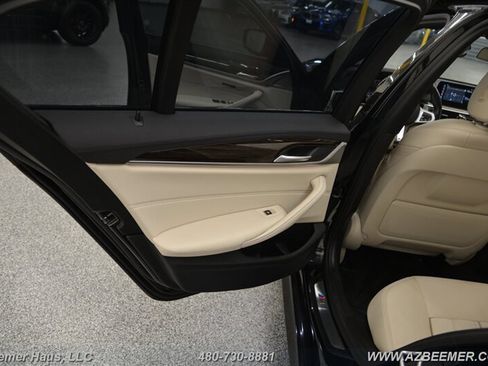 Used 2020 BMW 530i w/ M Sport Package RWD image 38