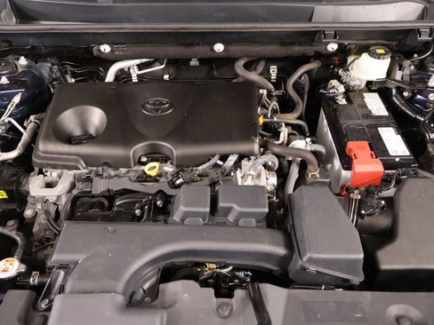 Used 2023 Toyota RAV4 XLE image 18