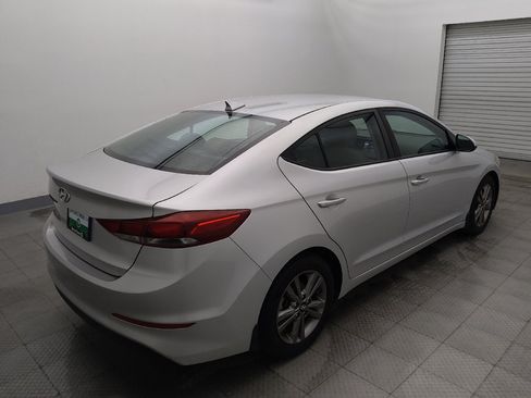Used 2018 Hyundai Elantra SEL FWD image 9