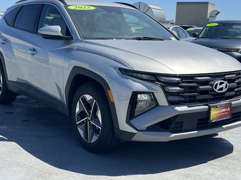 Used 2025 Hyundai Tucson SEL FWD image 11