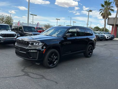 New 2026 Jeep Grand Cherokee L Limited w/ Limited Altitude Package AWD/4WD image 2