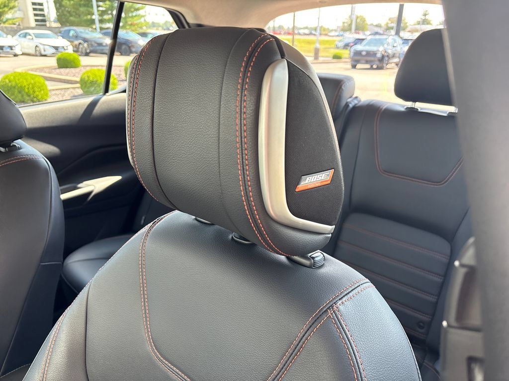Certified 2020 Nissan Kicks SR w/ SR Premium Package FWD image 36
