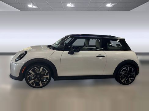 New 2026 MINI Cooper S image 2