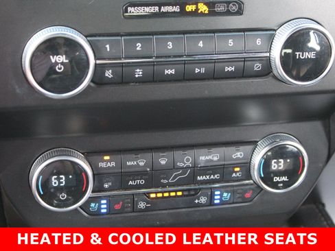 Used 2021 Ford Expedition Limited AWD/4WD image 22