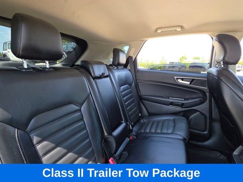 Used 2017 Ford Edge SEL w/ Equipment Group 201A AWD/4WD image 14
