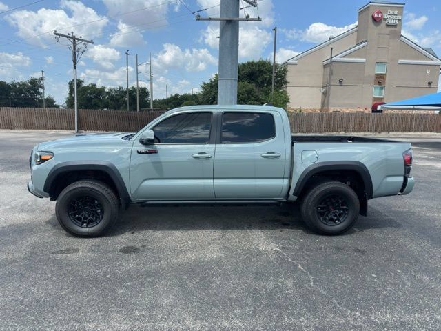 Used 2021 Toyota Tacoma TRD Pro AWD/4WD image 2