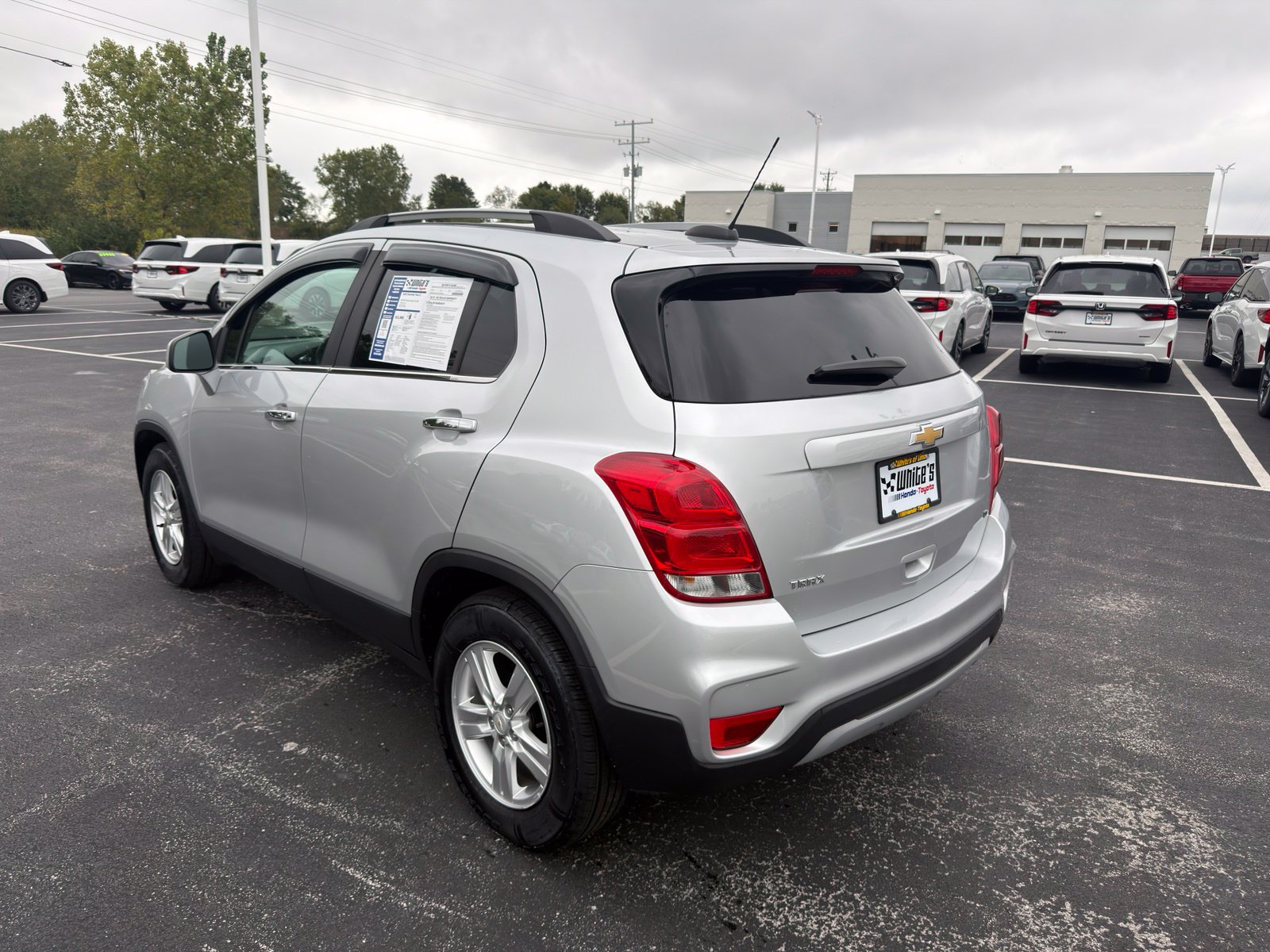 Used 2020 Chevrolet Trax LT w/ LT Convenience Package FWD image 4