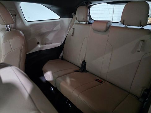 Used 2021 Toyota Sienna Limited image 21