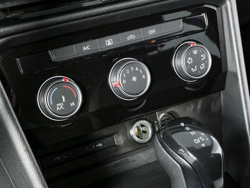 Certified 2023 Volkswagen Taos S FWD image 18