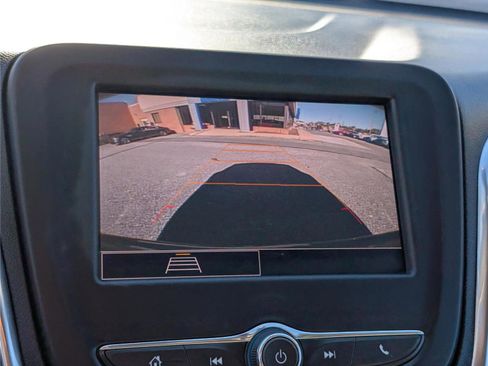 Used 2022 Chevrolet Equinox LT image 29