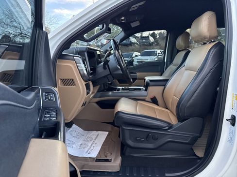 Certified 2025 Ford F350 Lariat w/ Lariat Ultimate Package image 11