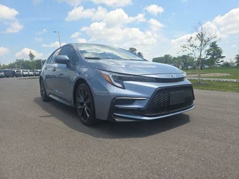 Used 2024 Toyota Corolla SE FWD image 1