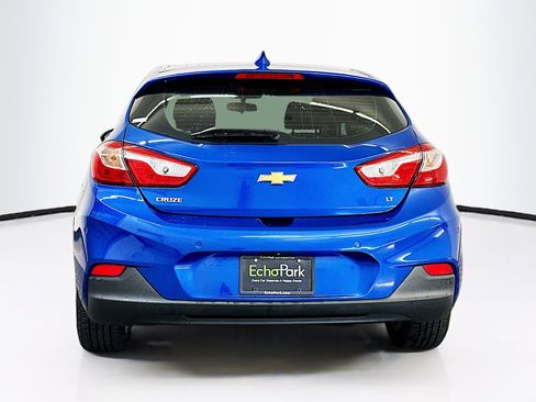 Used 2018 Chevrolet Cruze LT w/ Convenience Package image 7