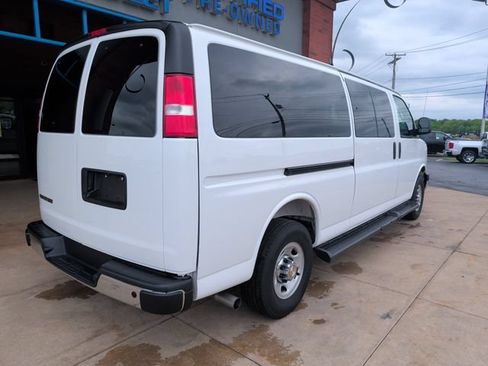 Certified 2025 Chevrolet Express 3500 LT w/ LT Preferred Equipment Group RWD image 8