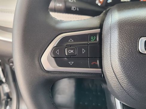 Used 2025 Jeep Compass Limited AWD/4WD image 28
