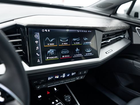 Certified 2025 Audi Q4 e-tron Premium Plus w/ Premium Plus AWD/4WD image 14