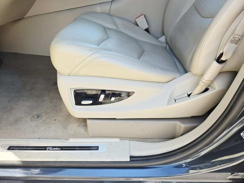 Used 2020 Cadillac Escalade Luxury w/ LPO, Radiant Package AWD/4WD image 40