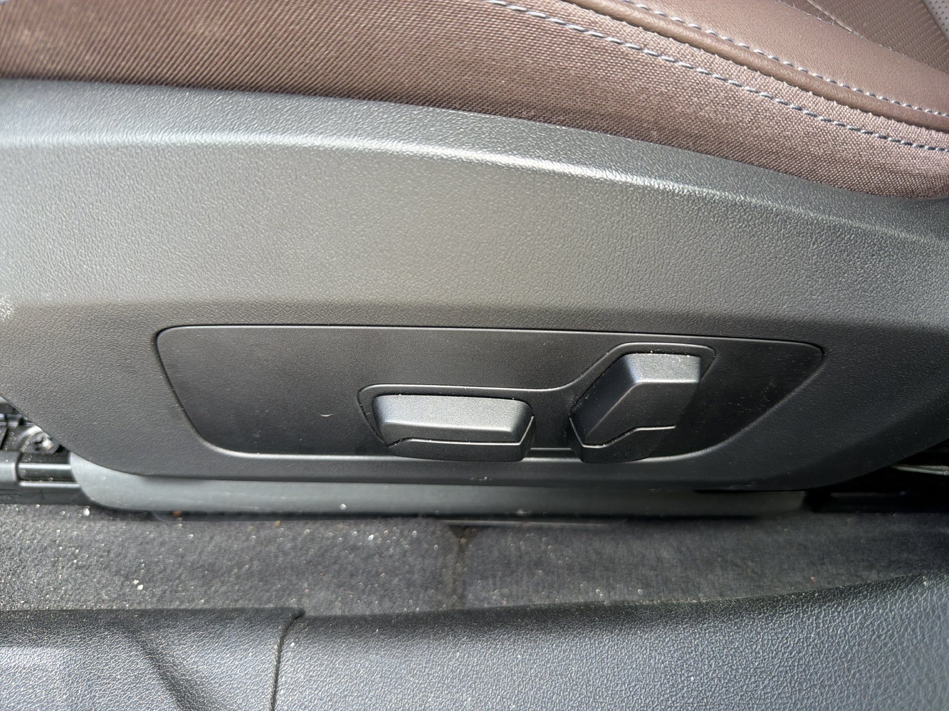 Certified 2025 BMW 228i xDrive AWD/4WD image 23