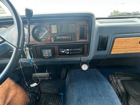 Used 1989 Dodge Ramcharger 2WD image 21