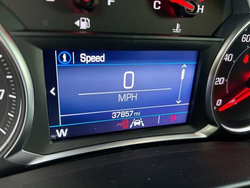 Used 2020 GMC Terrain SLE w/ Driver Convenience Package AWD/4WD image 16