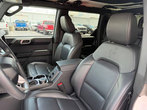 Used 2026 Ford Bronco Badlands AWD/4WD image 10