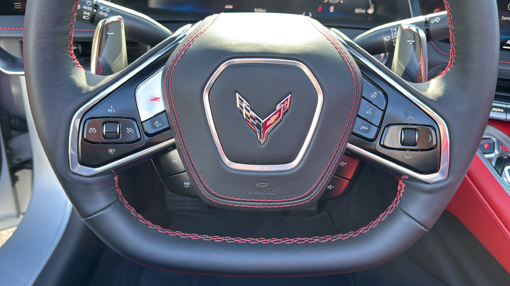 Used 2026 Chevrolet Corvette Stingray Preferred Conv w/ 2LT RWD image 14