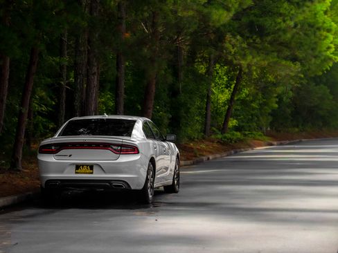 Used 2018 Dodge Charger GT image 36