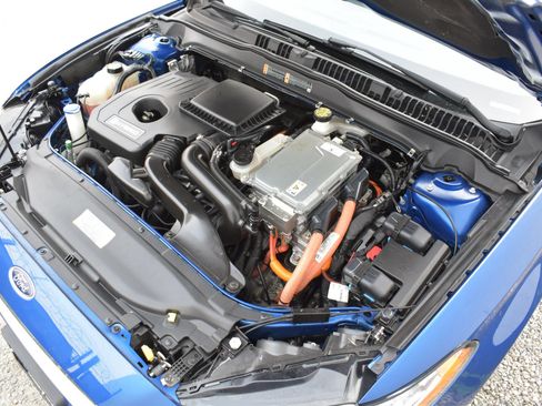 Used 2018 Ford Fusion S FWD image 31