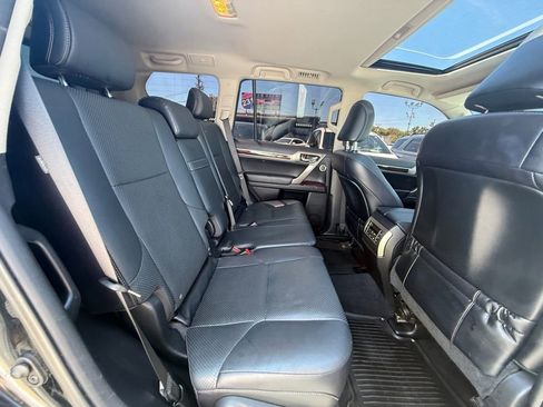 Used 2015 Lexus GX 460 Luxury w/ Preferred Accessory Package AWD/4WD image 21