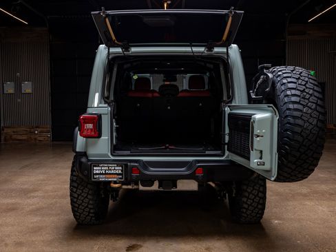 Used 2024 Jeep Wrangler Rubicon 392 image 9