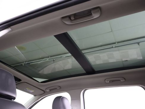 Used 2023 Kia Sorento S w/ Panoramic Sunroof Package AWD/4WD image 22