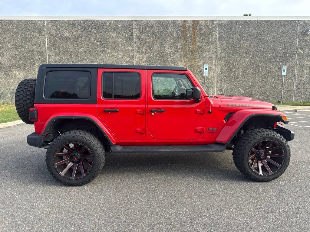 Used 2021 Jeep Wrangler Unlimited Rubicon AWD/4WD image 8