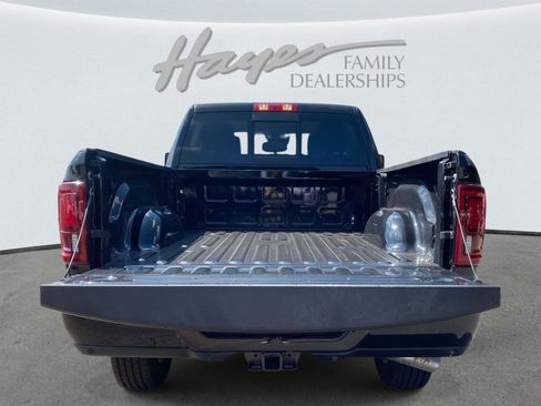 Used 2025 RAM 2500 Laramie image 39