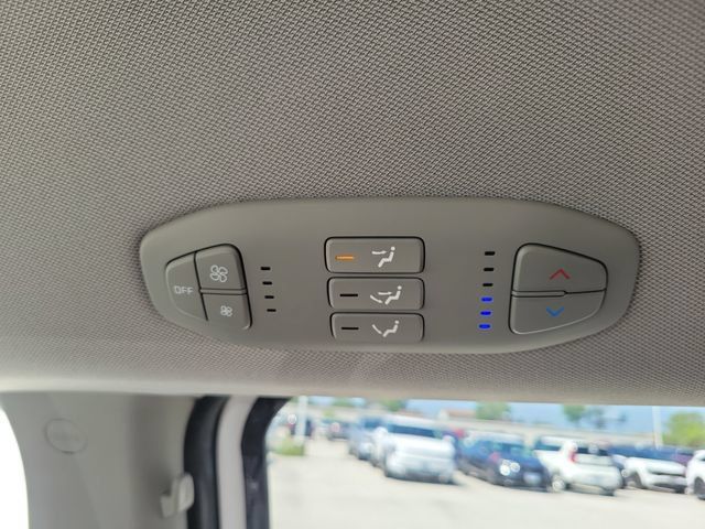 Used 2018 Kia Sedona L FWD image 12
