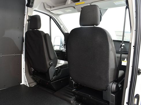 New 2026 Ford Transit 250 148 Medium Roof Extended AWD w/ Load Area Protection Package image 16