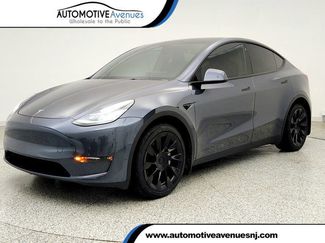 Used 2023 Tesla Model Y Long Range AWD/4WD video 1