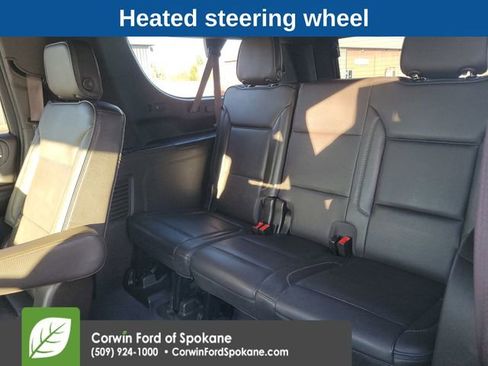 Used 2021 GMC Yukon XL Denali w/ Denali Premium Package image 13