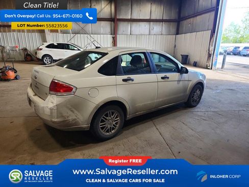 Used 2009 Ford Focus SE FWD image 4