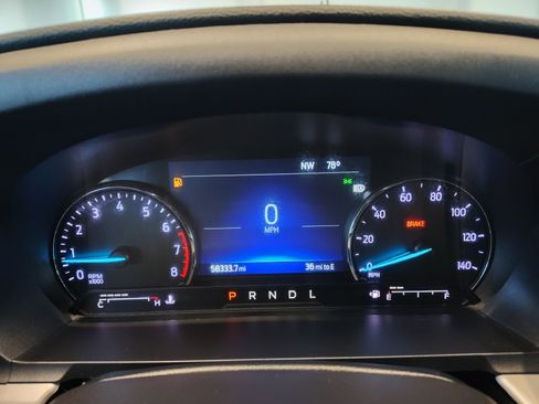Used 2023 Ford Explorer XLT w/ Equipment Group 202A RWD image 19