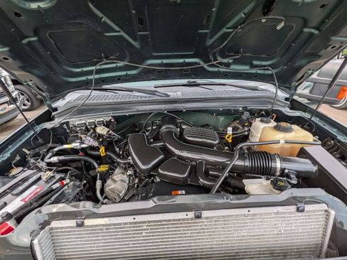 Used 2010 Ford F250 XLT AWD/4WD image 23