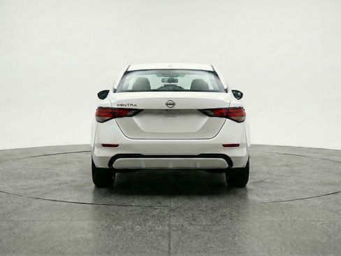 Used 2025 Nissan Sentra SV image 7