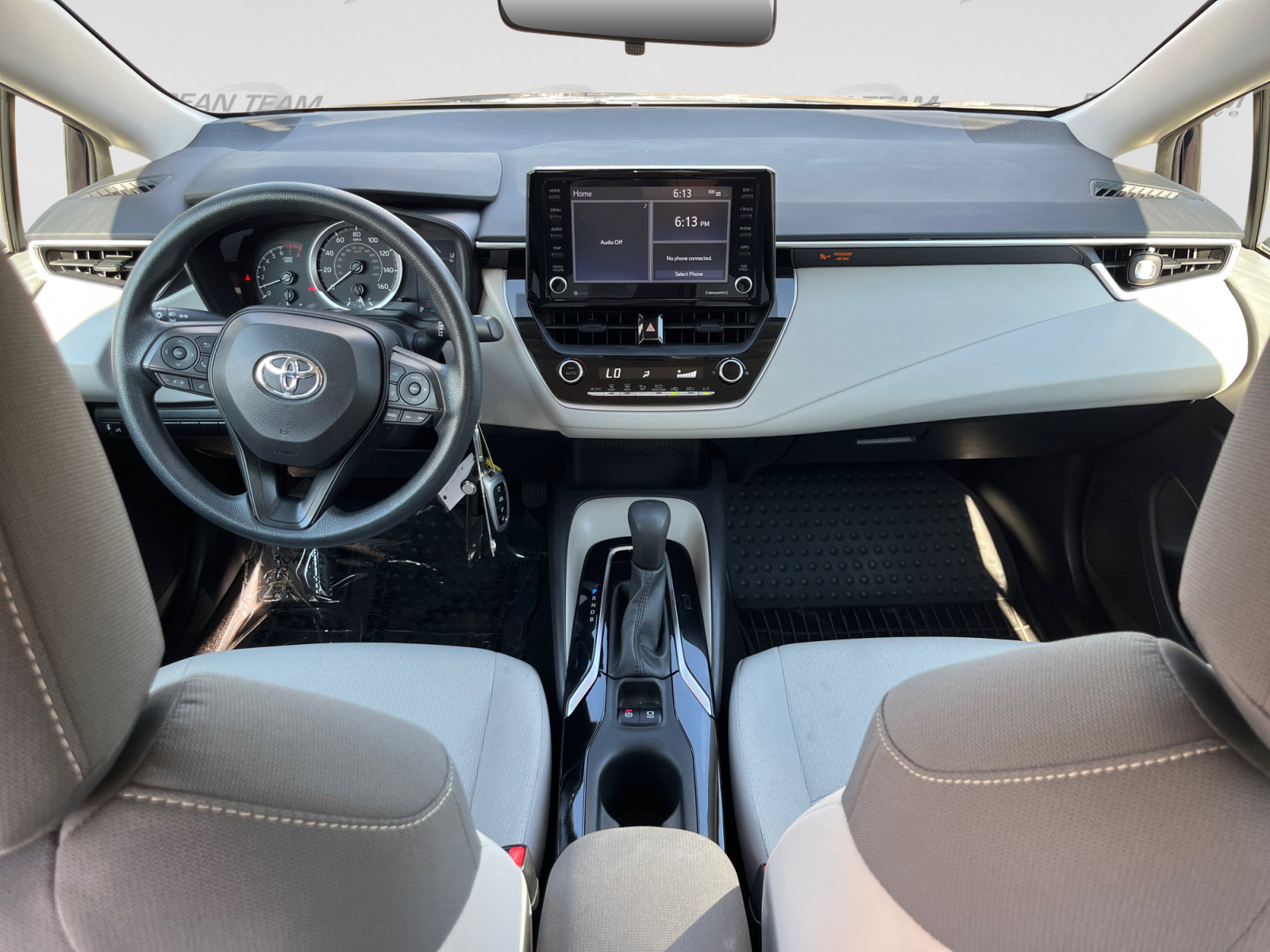 Used 2022 Toyota Corolla LE FWD image 12