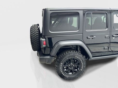 Used 2023 Jeep Wrangler Unlimited image 16